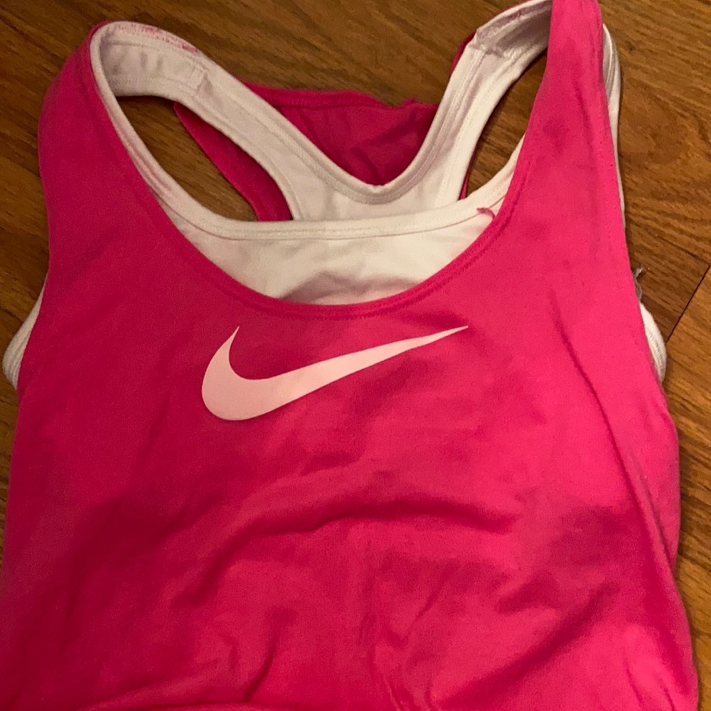 Girls Nike sleeveless shirt